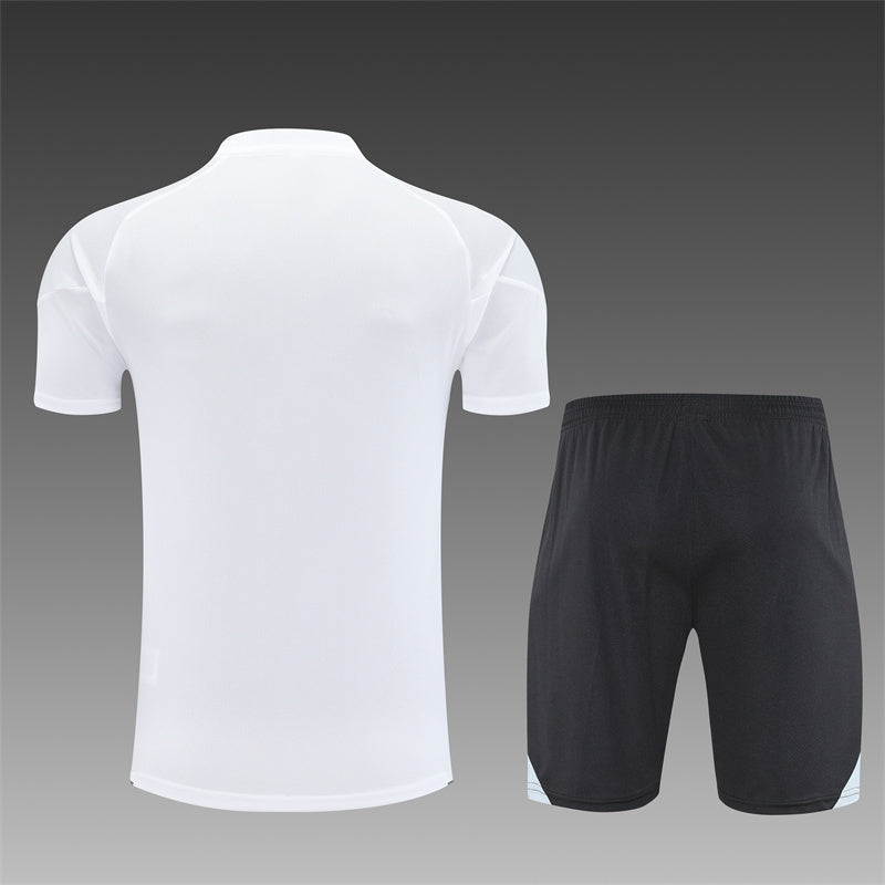 Kit entrenamiento Real Madrid 25/26