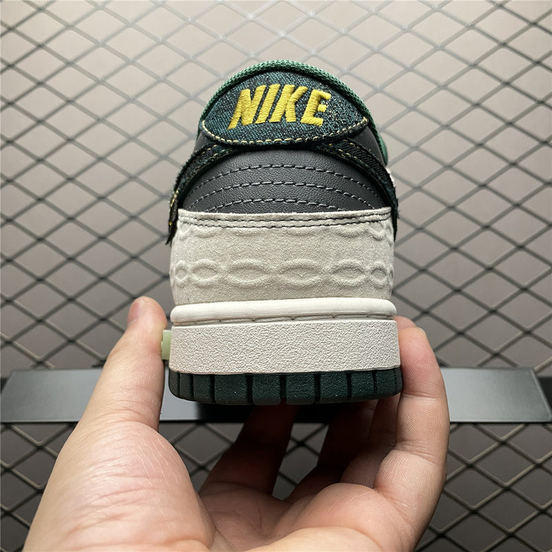 Nike Dunk Low DV0833-111