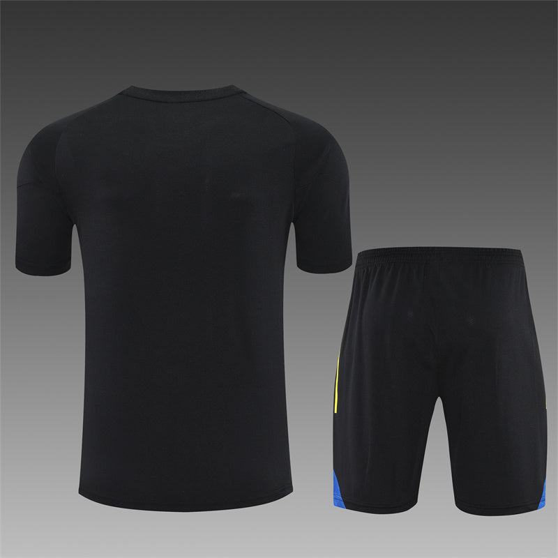 Kit entrenamiento Manchester United 25/26