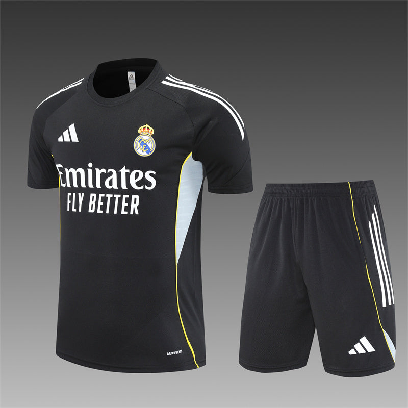 Kit entrenamiento Real Madrid 25/26