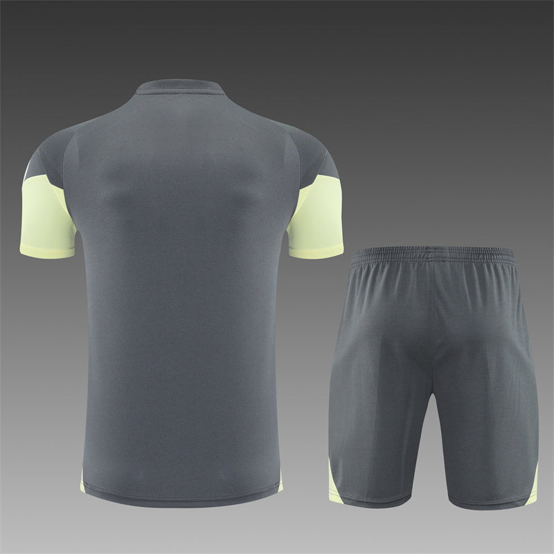 Kit entrenamiento Real Madrid 25/26