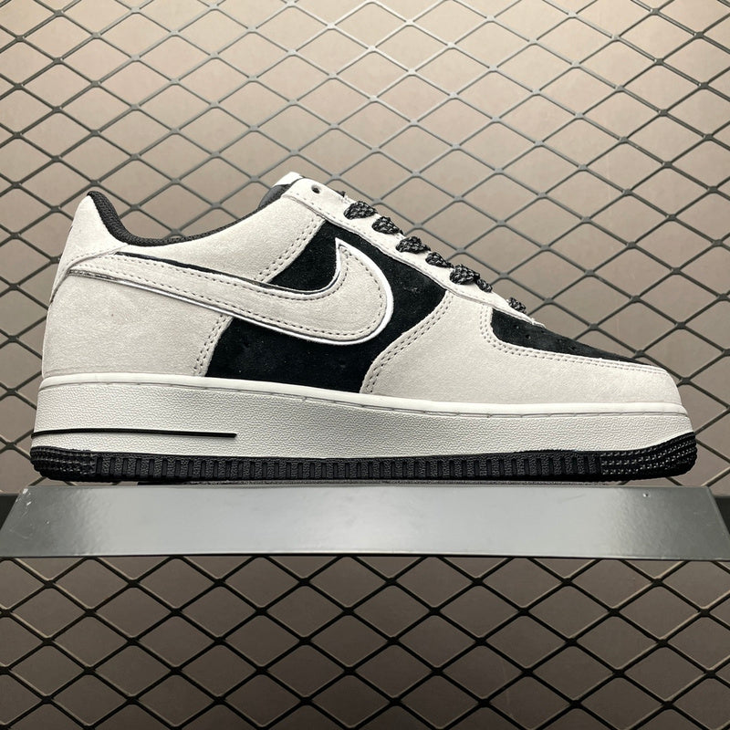 Nike Air Force 1 ME2392-105