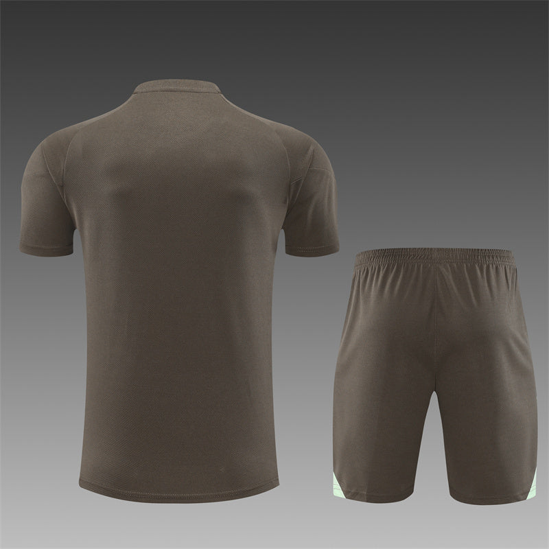 Kit entrenamiento Real Madrid 25/26