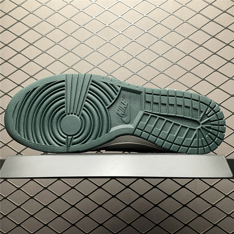 Nike Dunk Low DV0833-111