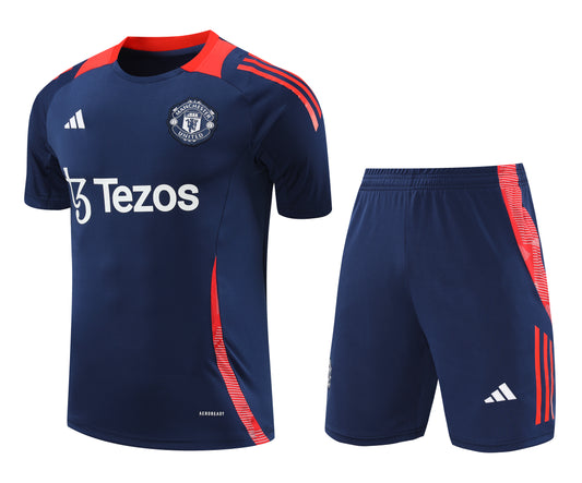 Kit entrenamiento Manchester United 24/25