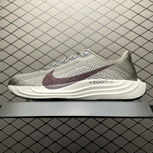 Nike Pegasus Plus FQ7262-005