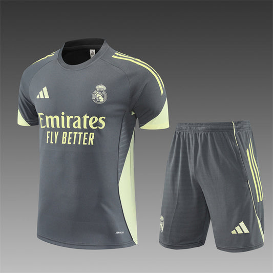 Kit entrenamiento Real Madrid 25/26