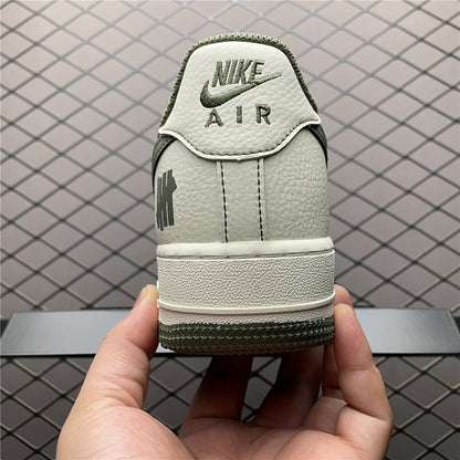 Nike Air Force 1 UN2395-521