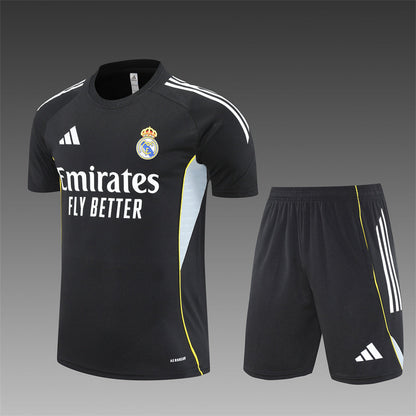 Kit entrenamiento Real Madrid 25/26