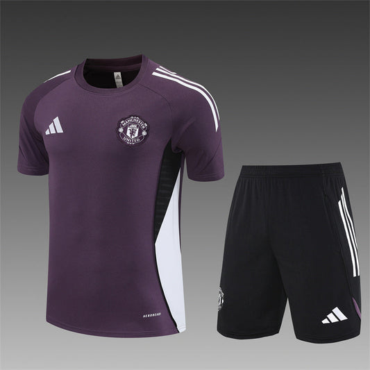 Kit entrenamiento Manchester United 25/26