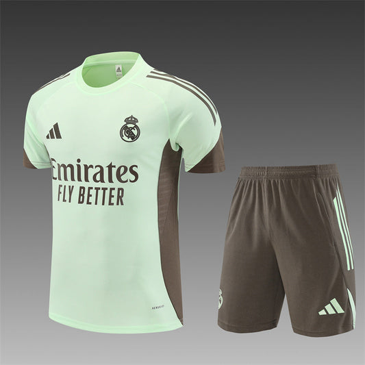 Kit entrenamiento Real Madrid 25/26